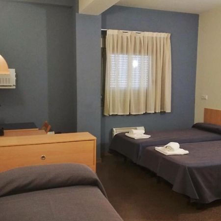 Residencia Universitaria Resa As Burgas Ourense Rom bilde